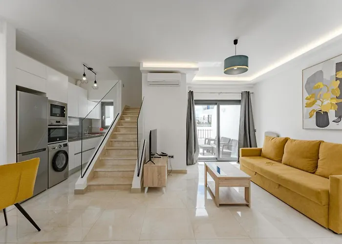 Alma South - By Checkpop